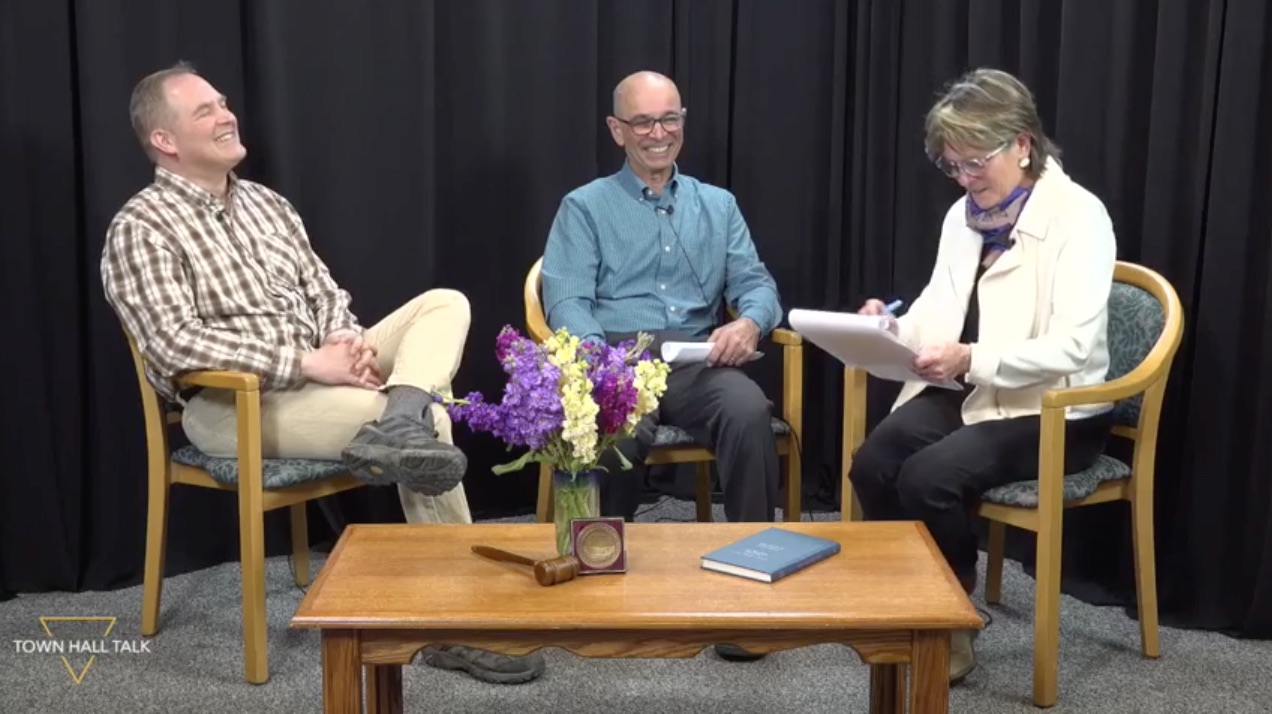 Town Hall Talk – The Town Moderator, Roles and Responsibilities